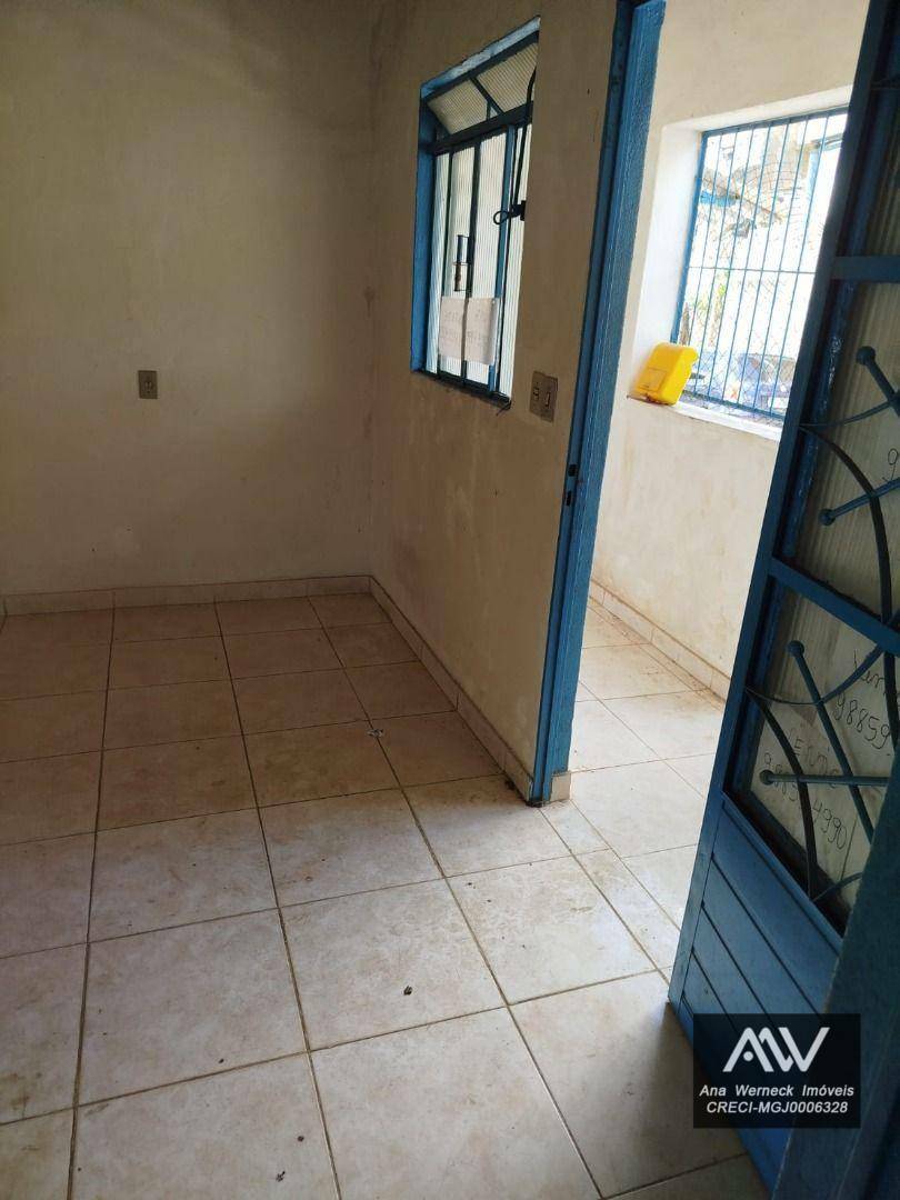 Casa à venda com 3 quartos, 73m² - Foto 5