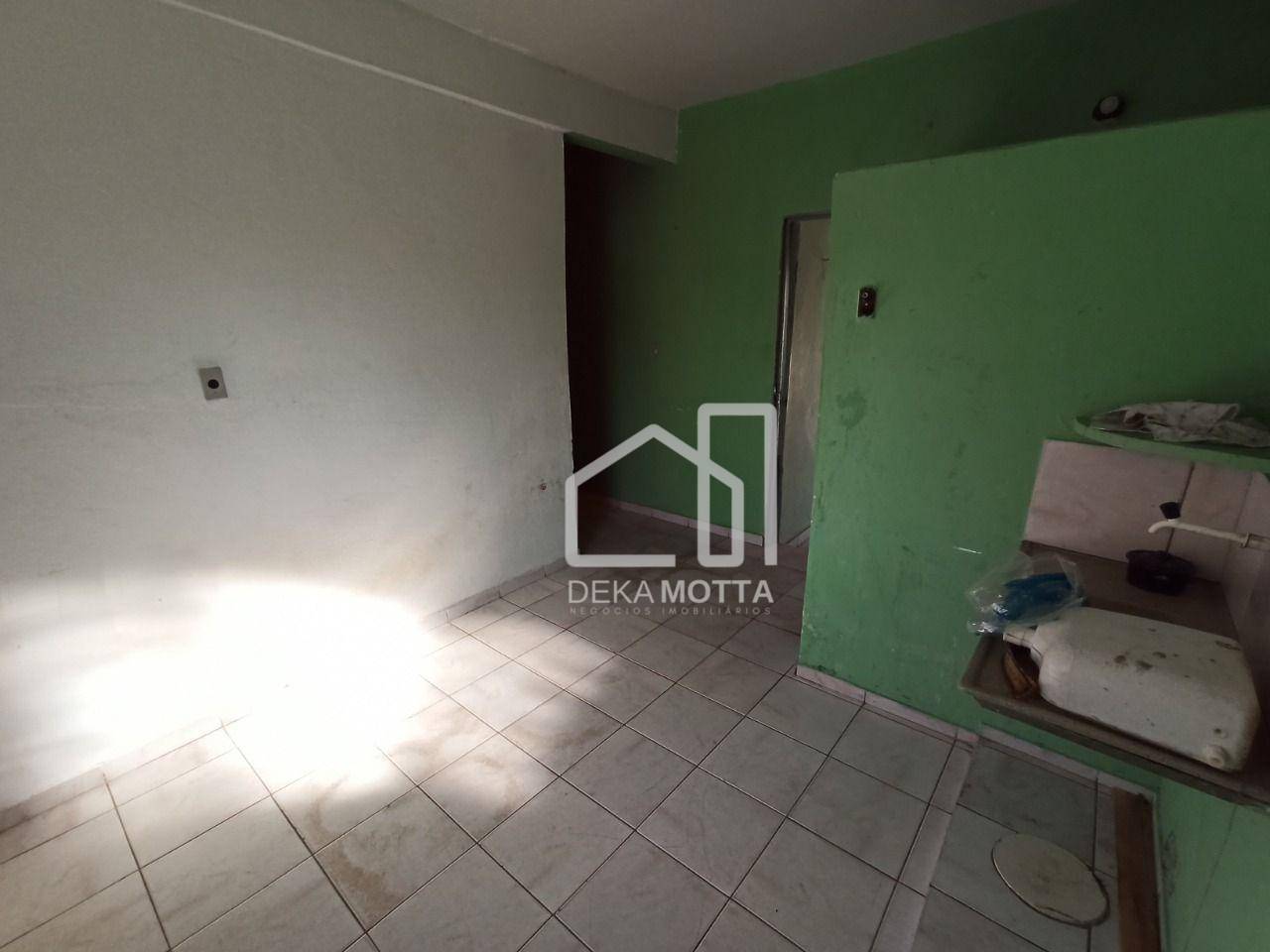 Casa à venda com 1 quarto, 360m² - Foto 1