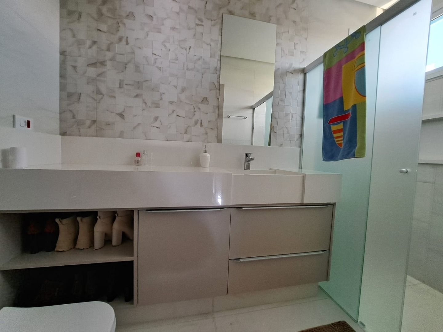 Casa de Condomínio à venda com 3 quartos, 300m² - Foto 17