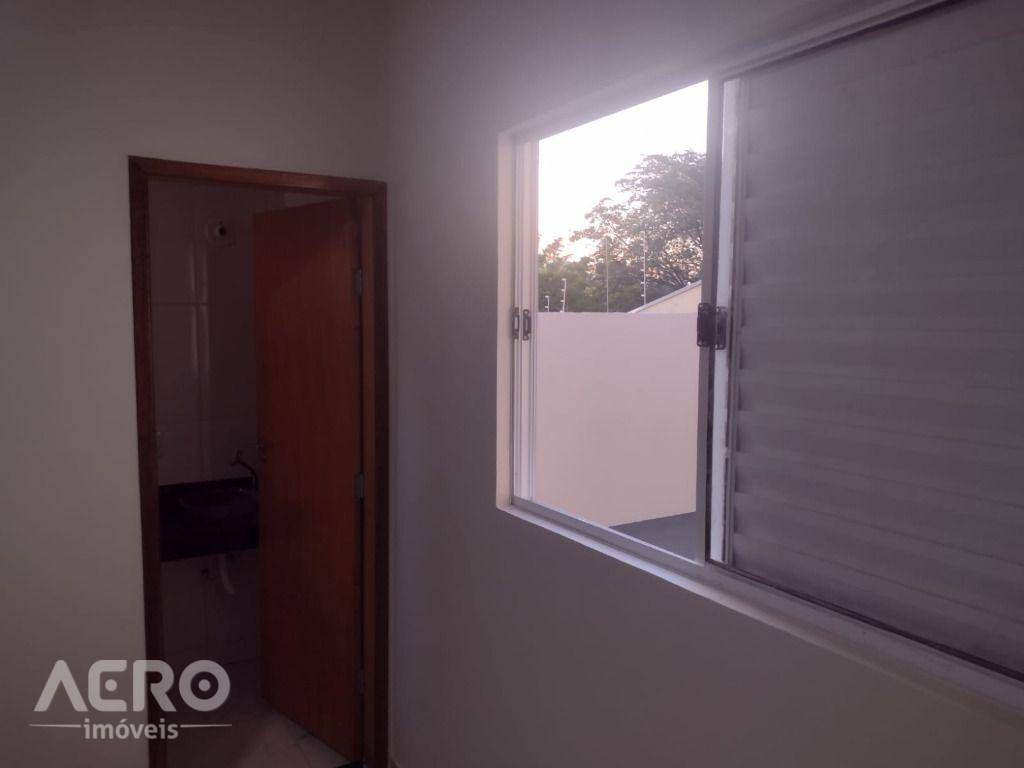 Casa à venda com 2 quartos, 109m² - Foto 7