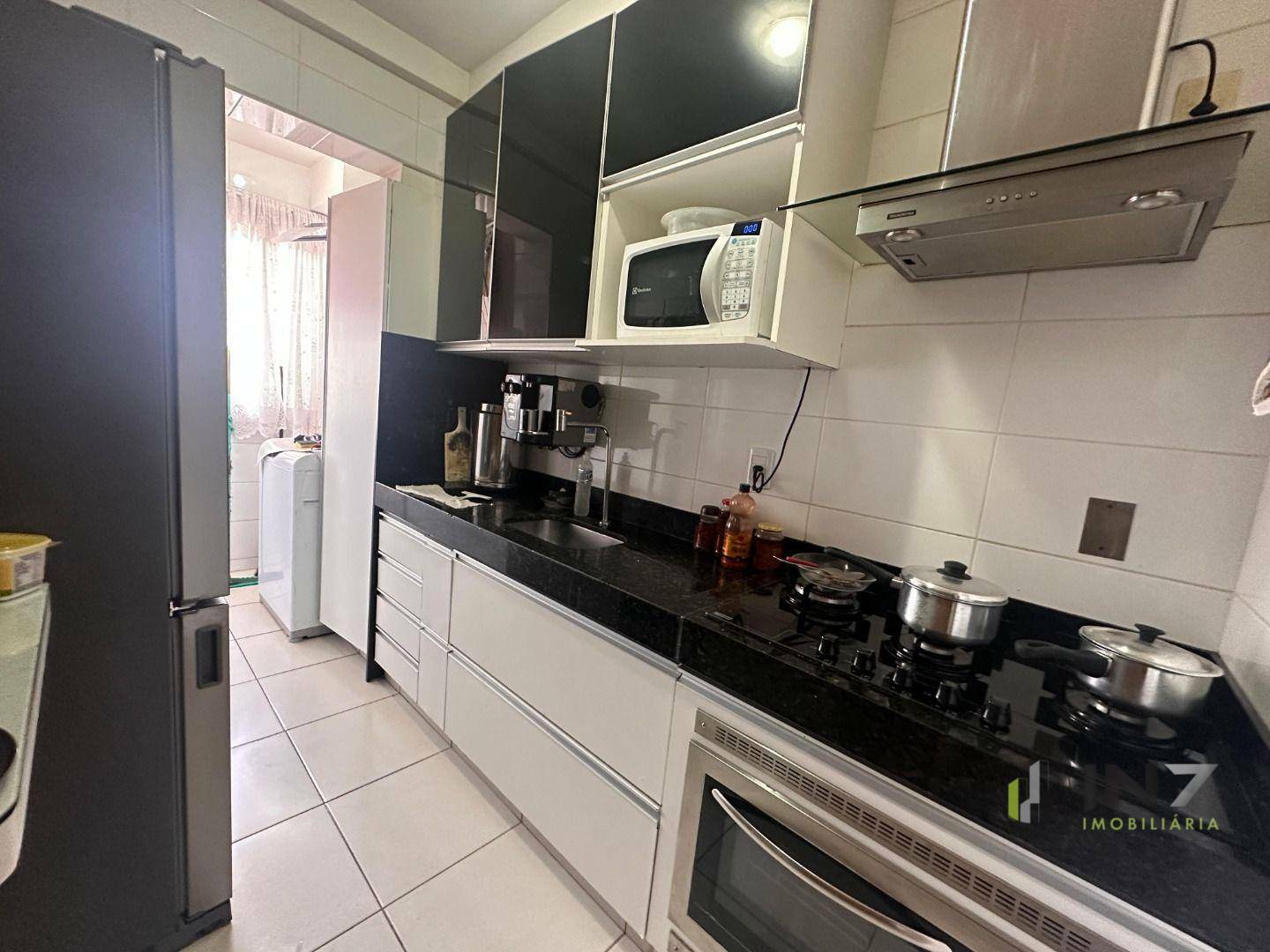 Apartamento à venda com 2 quartos, 67m² - Foto 8