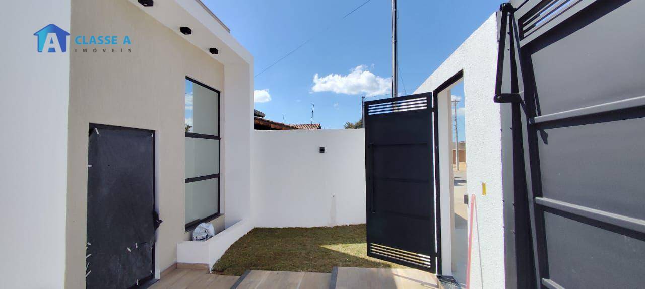 Casa à venda com 3 quartos, 98m² - Foto 3