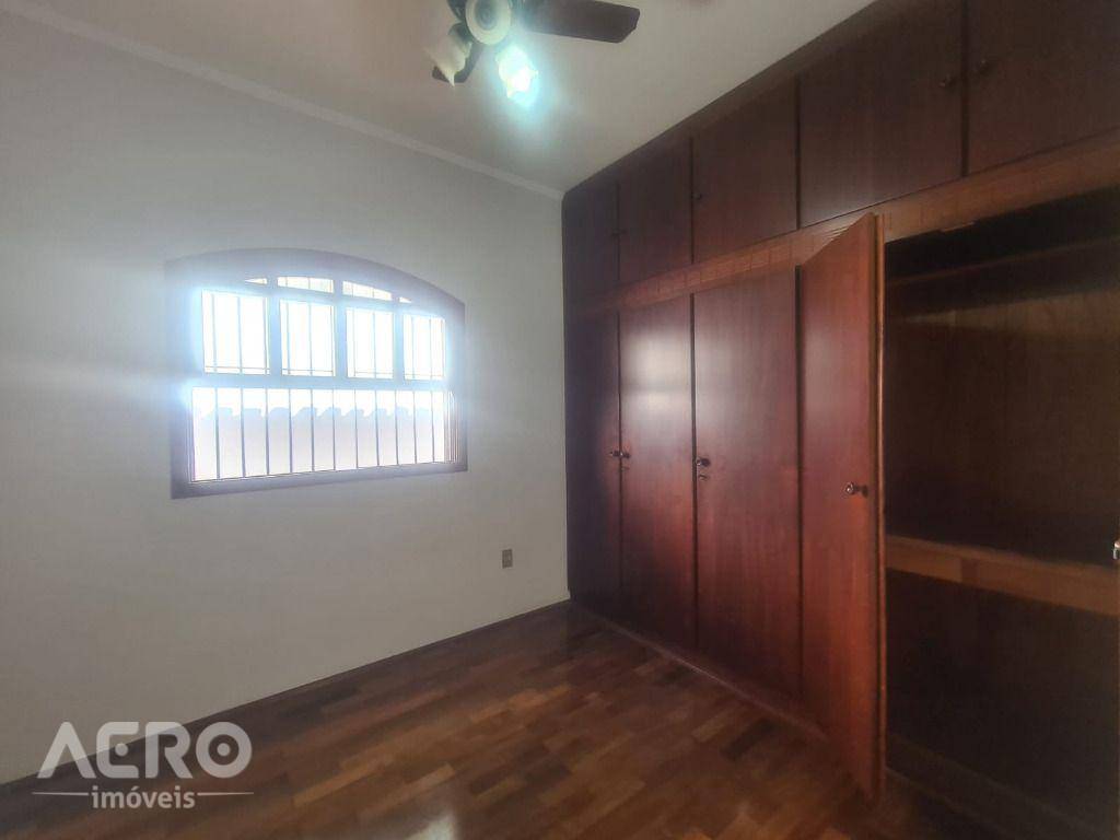 Casa à venda com 3 quartos, 280m² - Foto 9