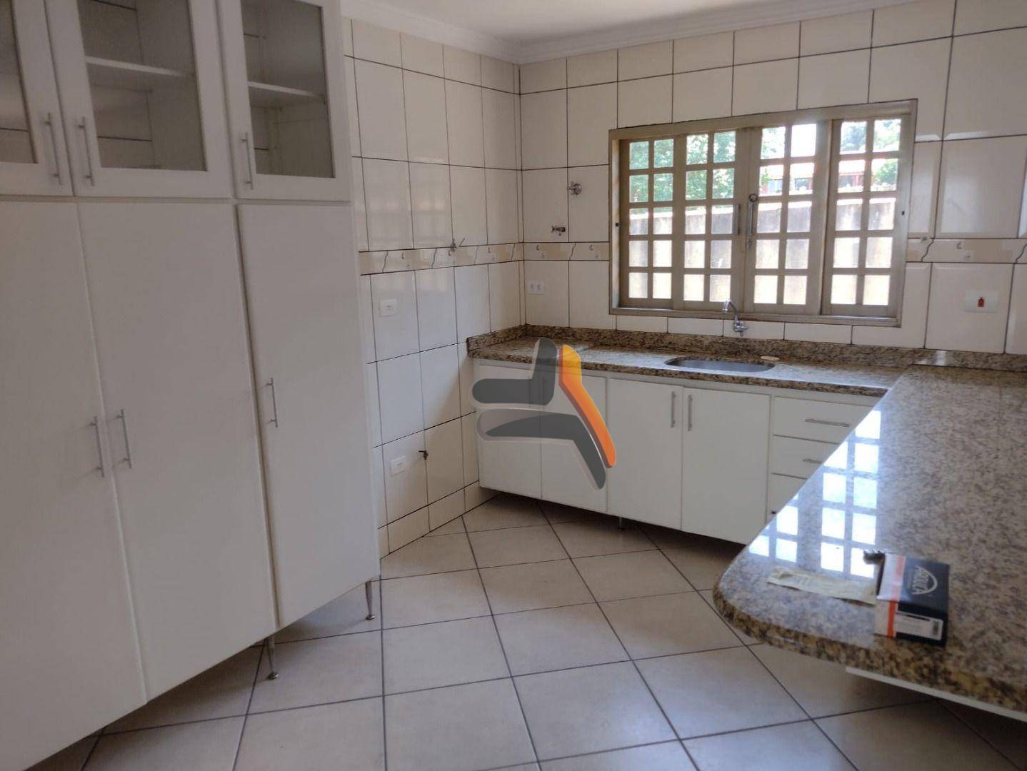 Casa de Condomínio à venda com 4 quartos, 200m² - Foto 10