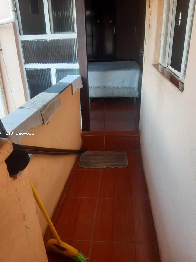 Casa à venda com 2 quartos, 46m² - Foto 18