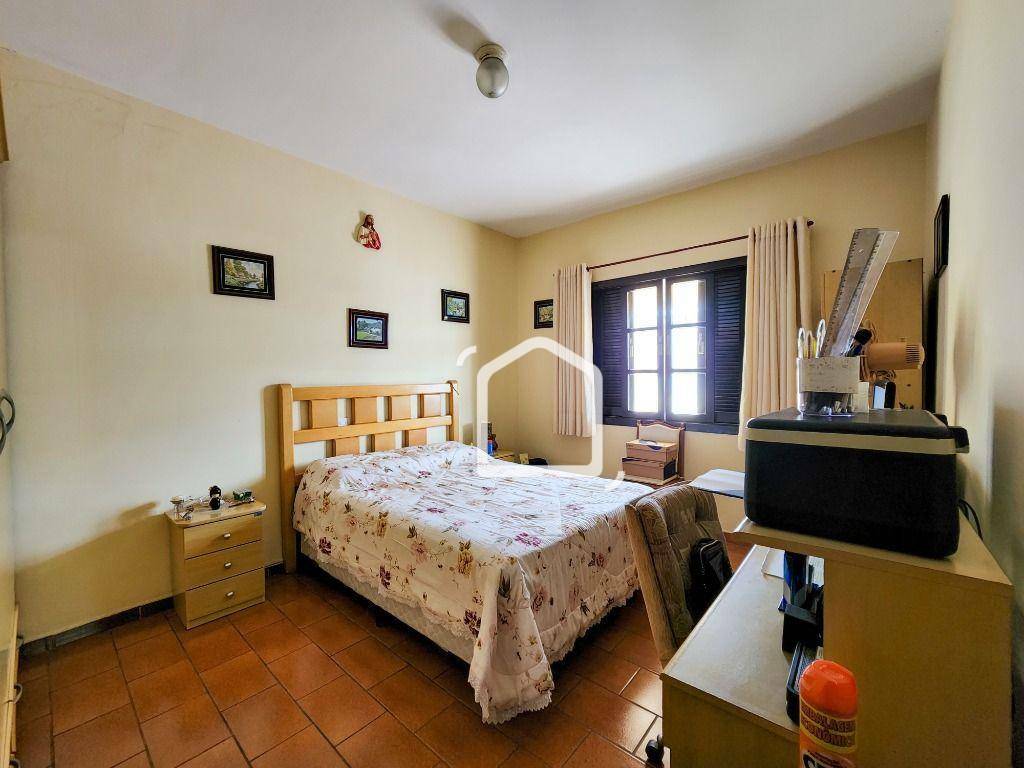 Casa à venda com 3 quartos, 131m² - Foto 8