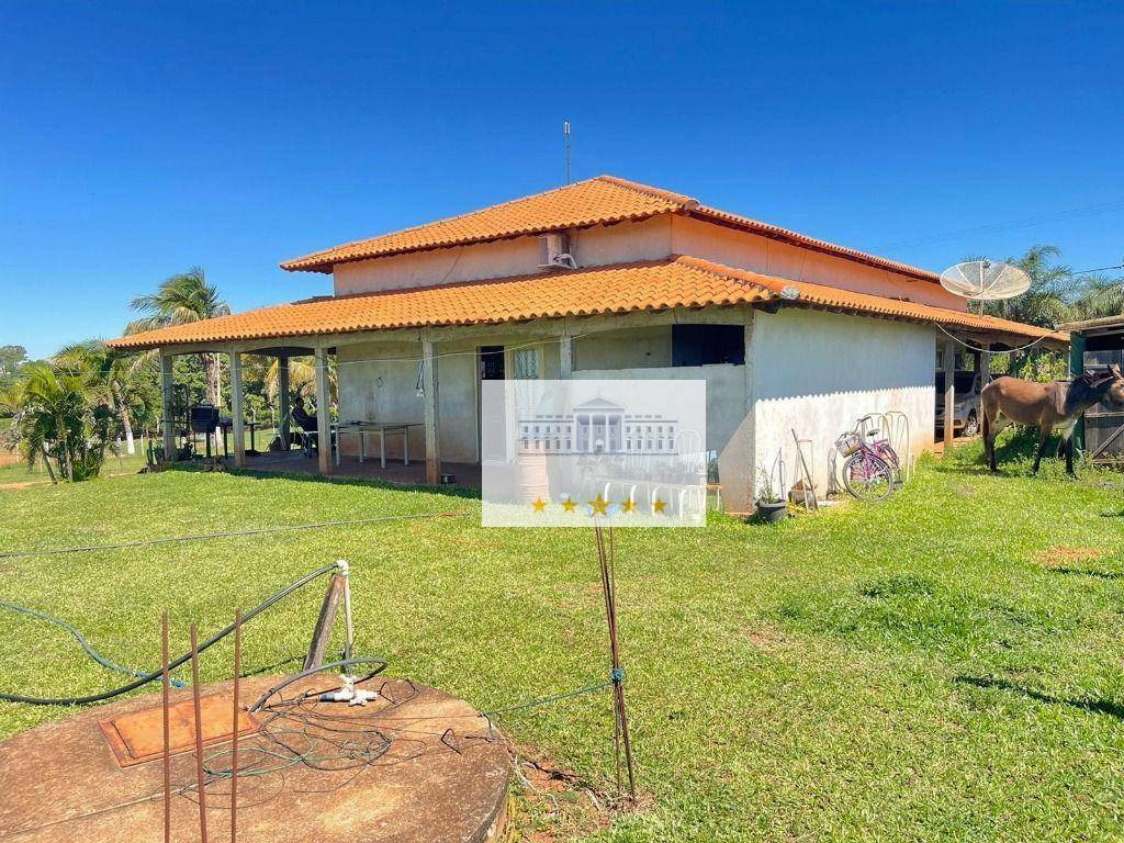 Chácara à venda com 3 quartos, 300m² - Foto 7