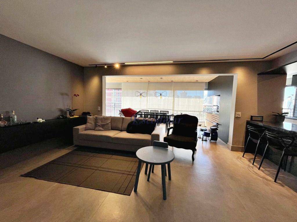 Apartamento à venda com 3 quartos, 137m² - Foto 12