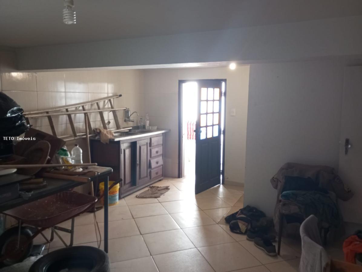 Casa à venda com 9 quartos, 1500m² - Foto 63