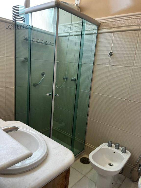 Apartamento à venda com 4 quartos, 215m² - Foto 20