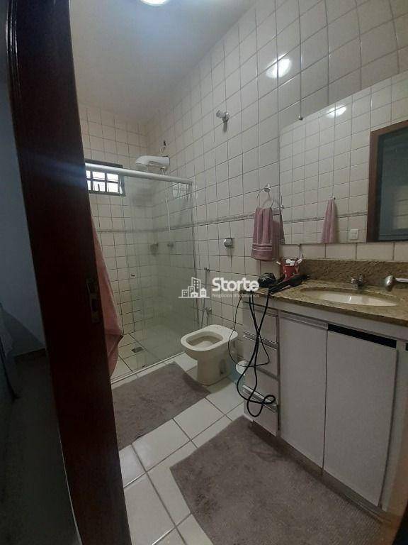 Chácara à venda com 6 quartos, 600m² - Foto 45