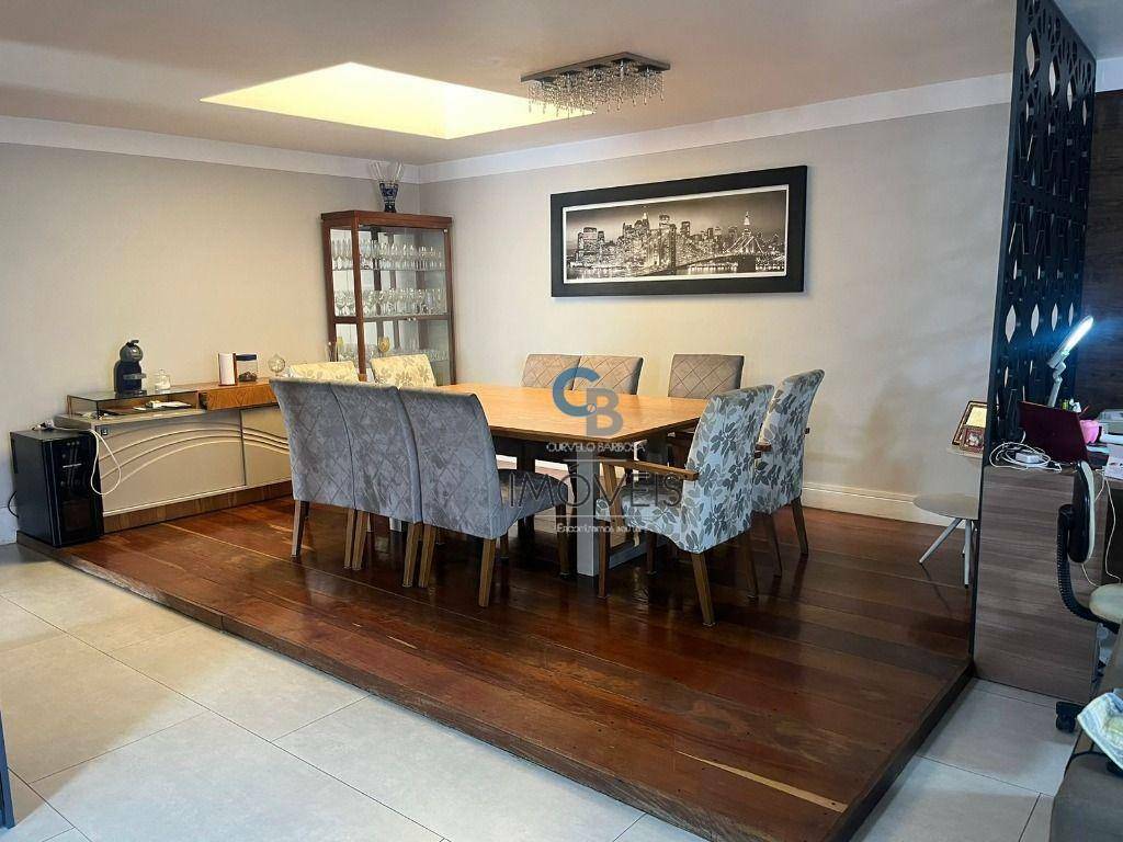 Casa à venda com 4 quartos, 354m² - Foto 4