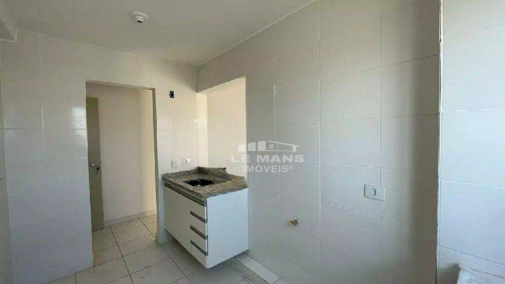 Apartamento à venda com 2 quartos, 55m² - Foto 3