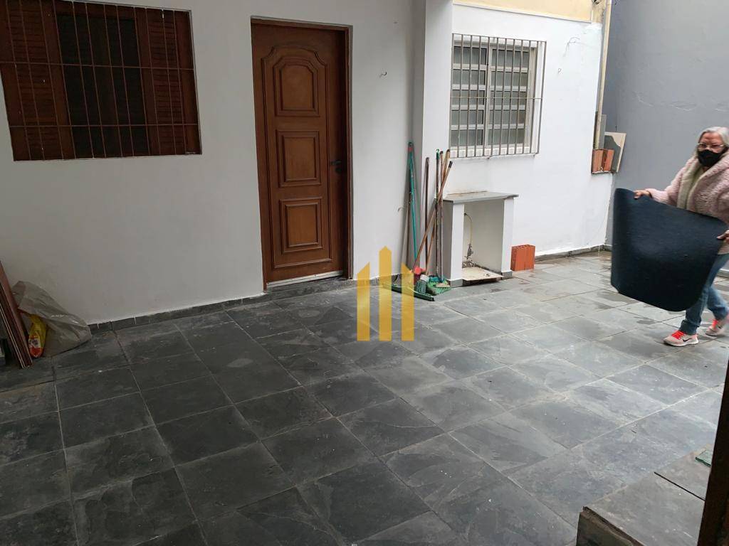 Casa para alugar com 1 quarto, 70m² - Foto 20