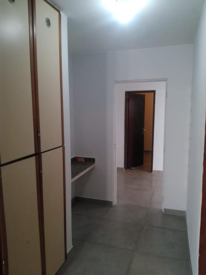 Casa para alugar com 2 quartos, 85m² - Foto 4