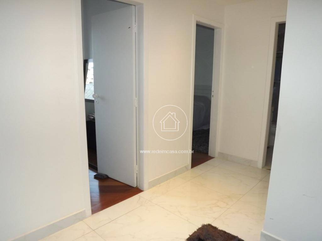 Apartamento à venda e aluguel com 3 quartos, 130m² - Foto 8