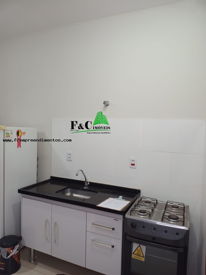 Casa à venda com 2 quartos, 140m² - Foto 3