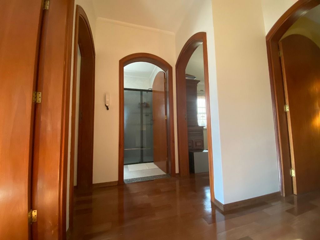 Casa à venda com 4 quartos, 260m² - Foto 26