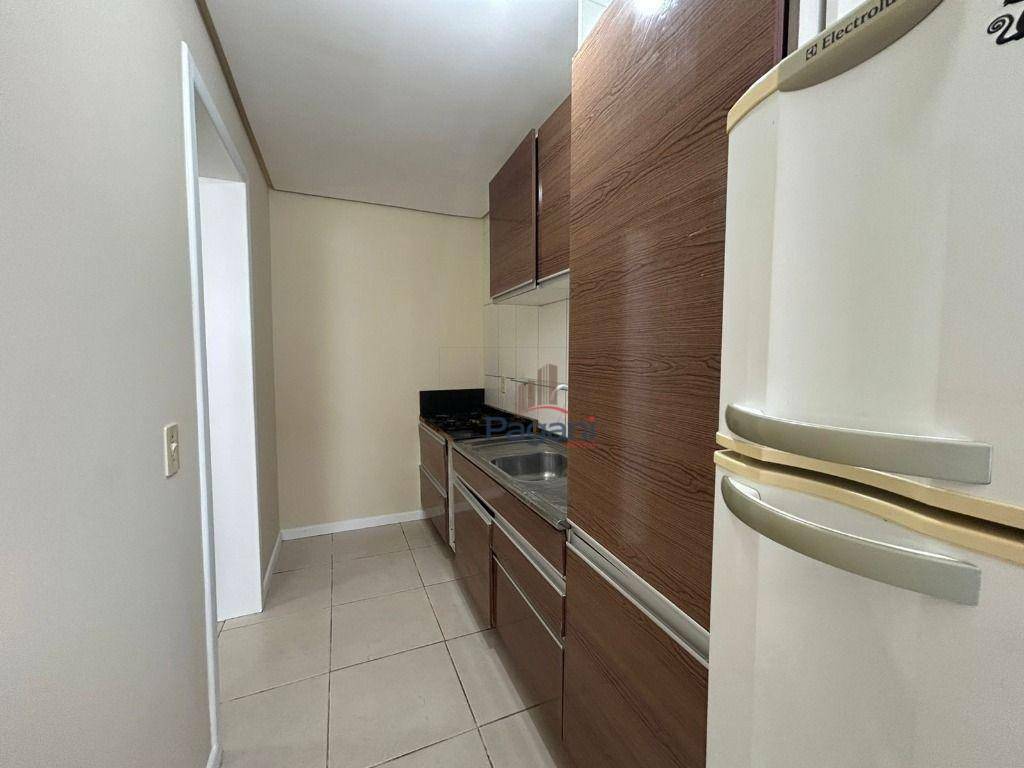 Apartamento à venda com 2 quartos, 50m² - Foto 3