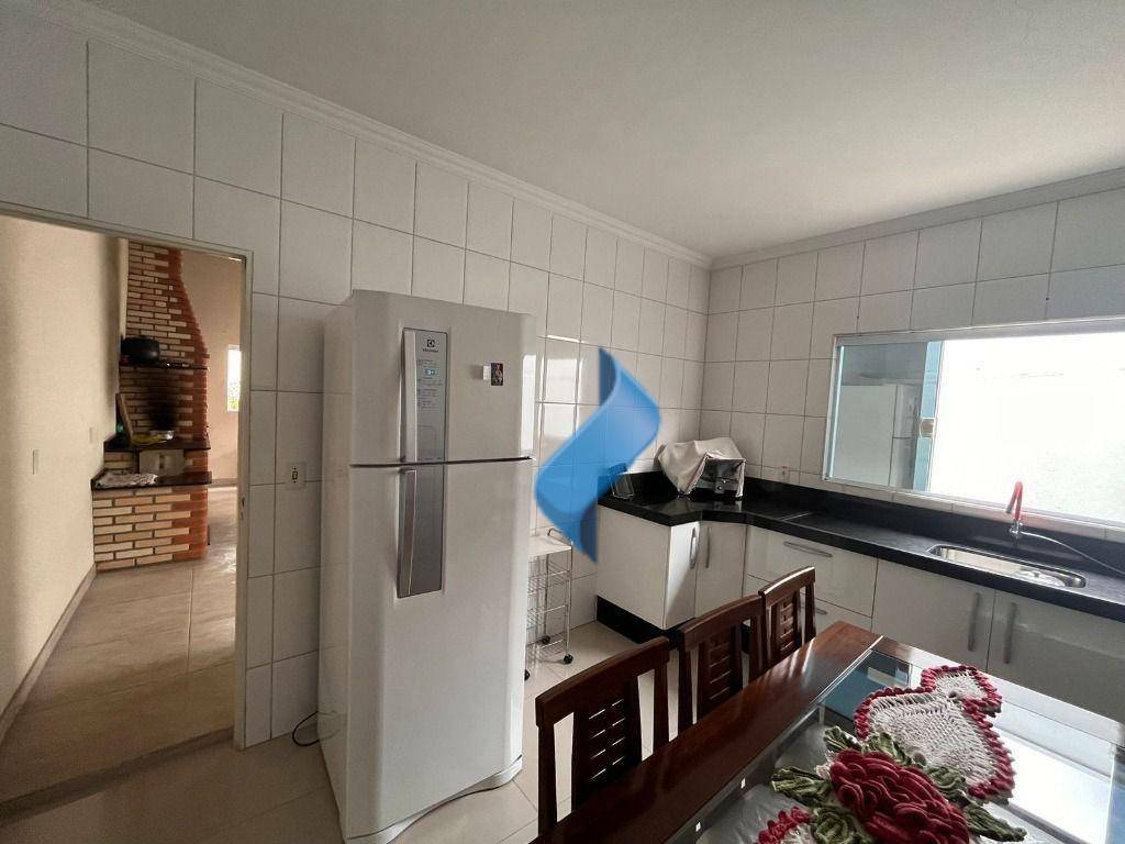 Casa à venda com 4 quartos, 280m² - Foto 13