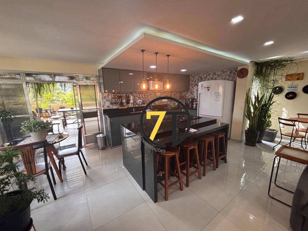 Casa, 3 quartos, 260 m² - Foto 2