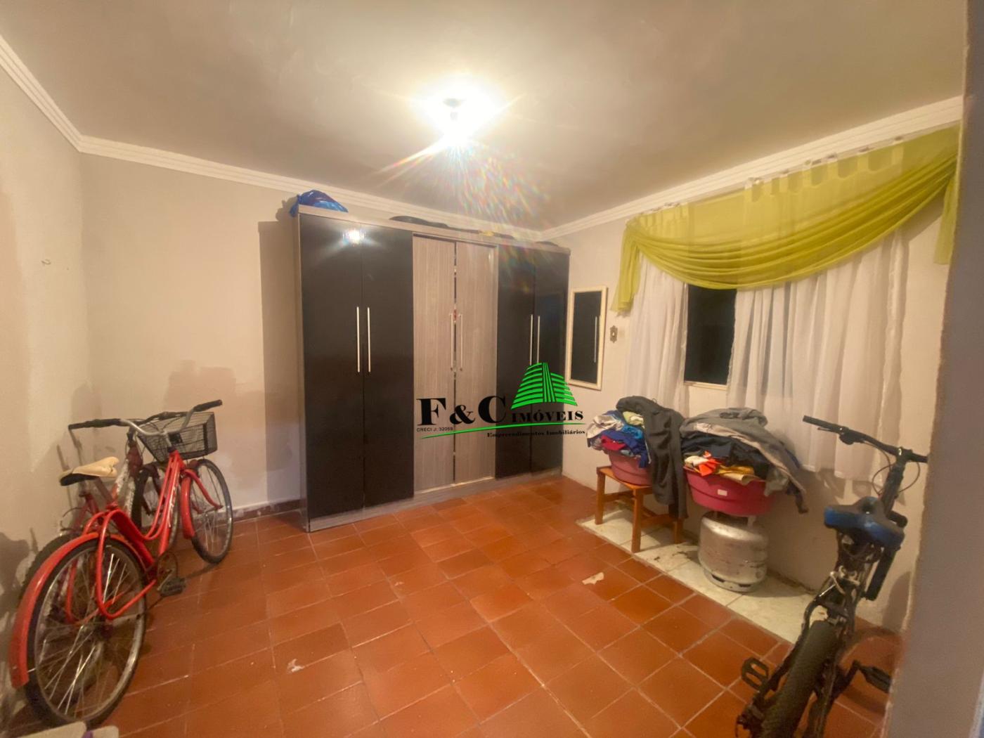 Casa à venda com 2 quartos, 140m² - Foto 5