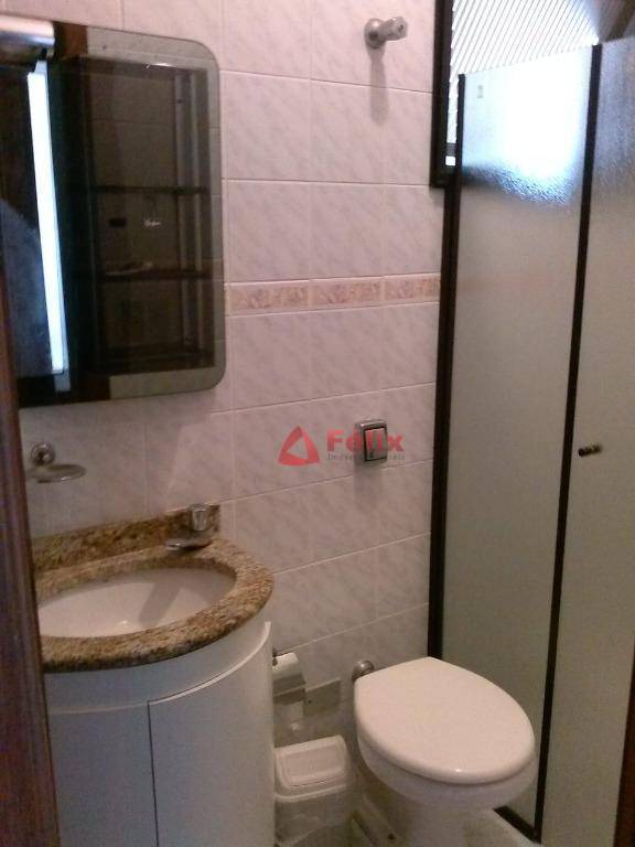 Apartamento à venda com 4 quartos, 196m² - Foto 22