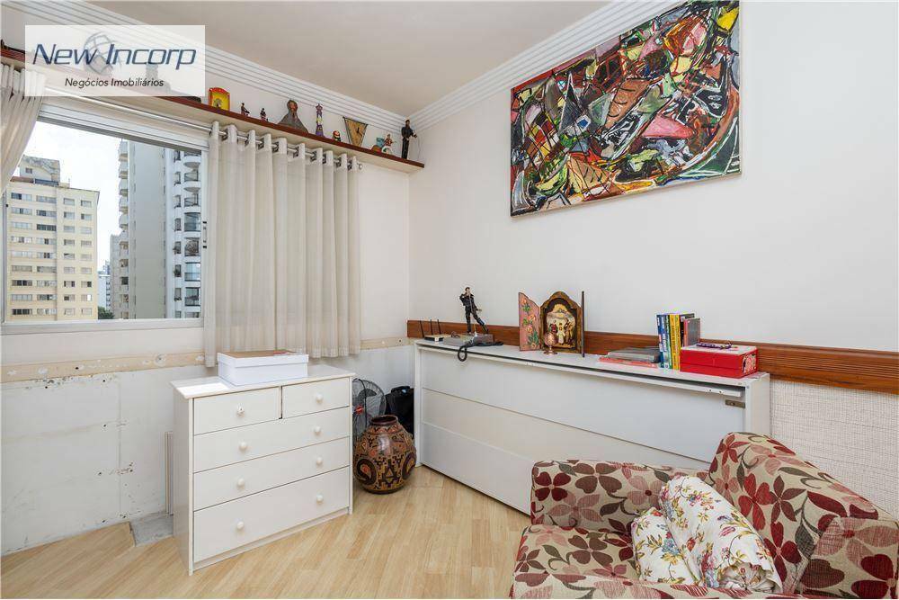 Apartamento à venda com 3 quartos, 208m² - Foto 26