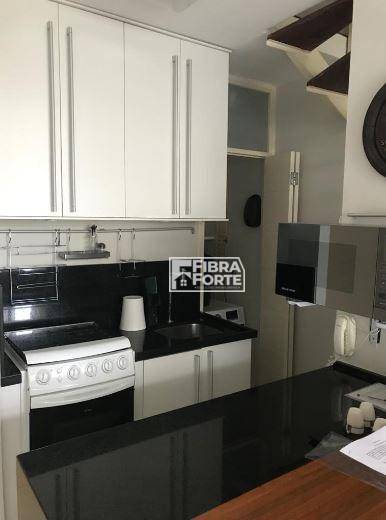 Apartamento à venda com 1 quarto, 50m² - Foto 7