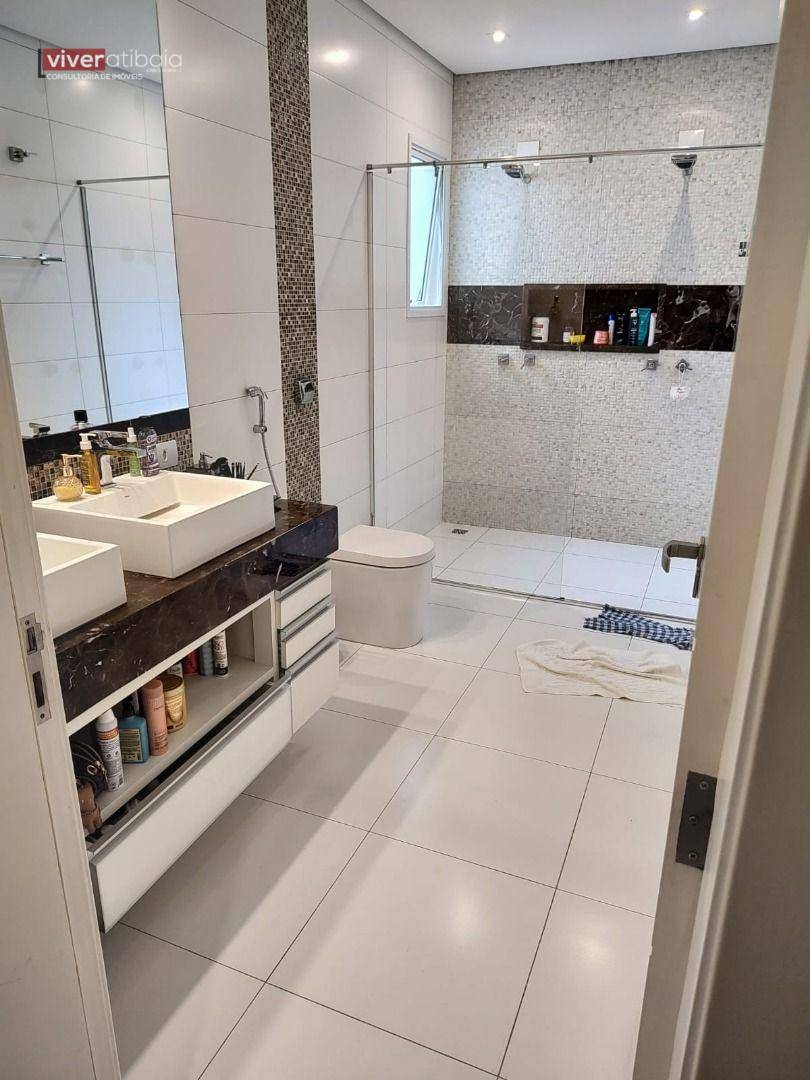 Casa à venda com 3 quartos, 332m² - Foto 19