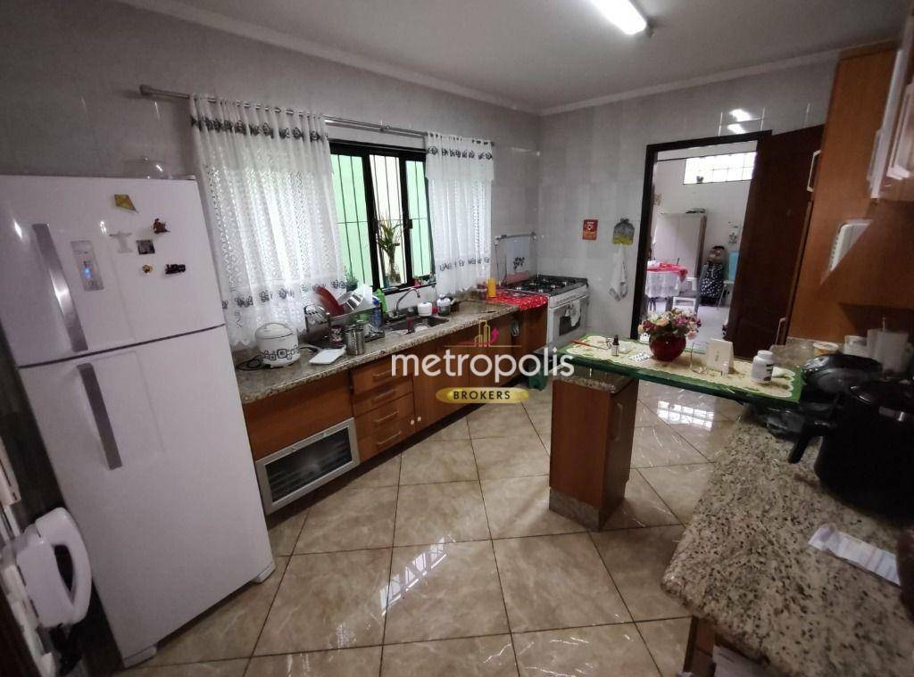 Sobrado à venda com 3 quartos, 180m² - Foto 3