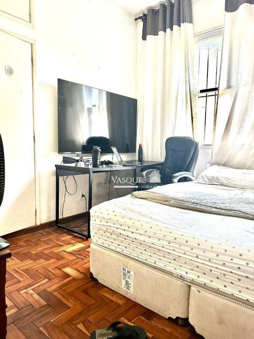 Casa à venda com 4 quartos, 161m² - Foto 18