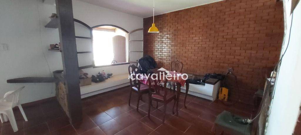 Casa à venda com 4 quartos, 180m² - Foto 8