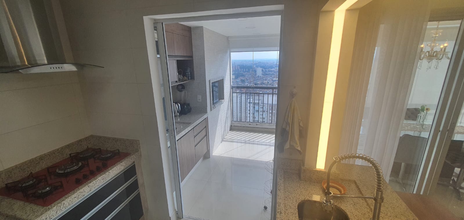 Apartamento à venda com 4 quartos, 266m² - Foto 10