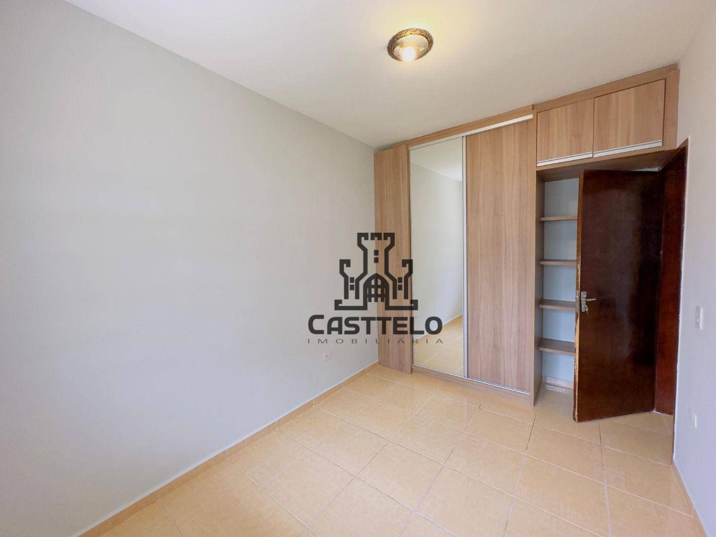 Casa à venda com 2 quartos, 200m² - Foto 9