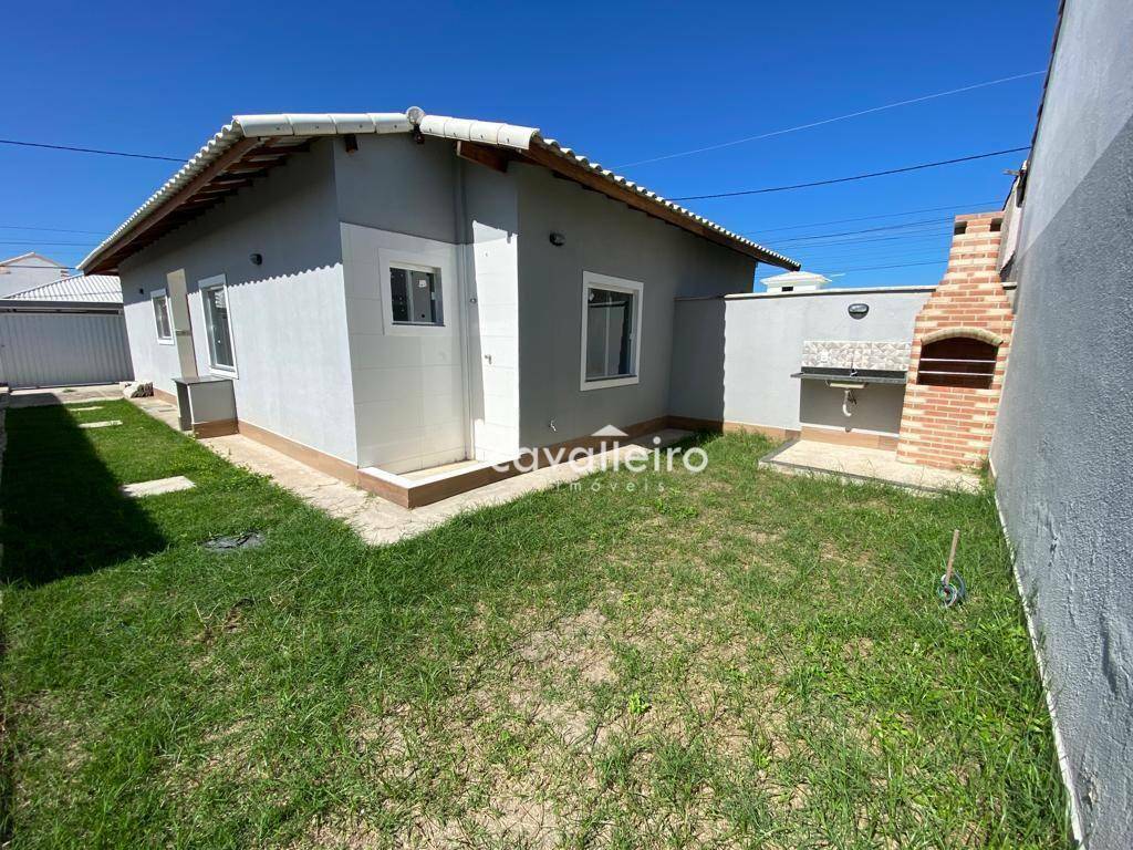 Casa à venda com 2 quartos, 60m² - Foto 1