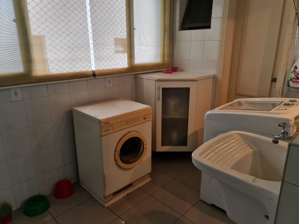 Apartamento à venda com 3 quartos, 153m² - Foto 8