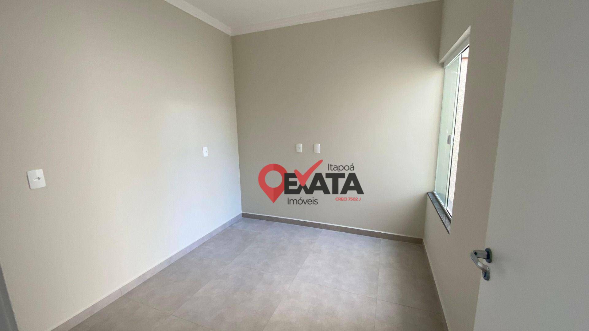 Casa à venda com 3 quartos, 65m² - Foto 11