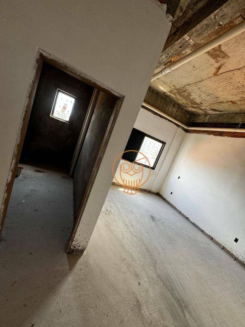 Apartamento à venda com 3 quartos, 160m² - Foto 6