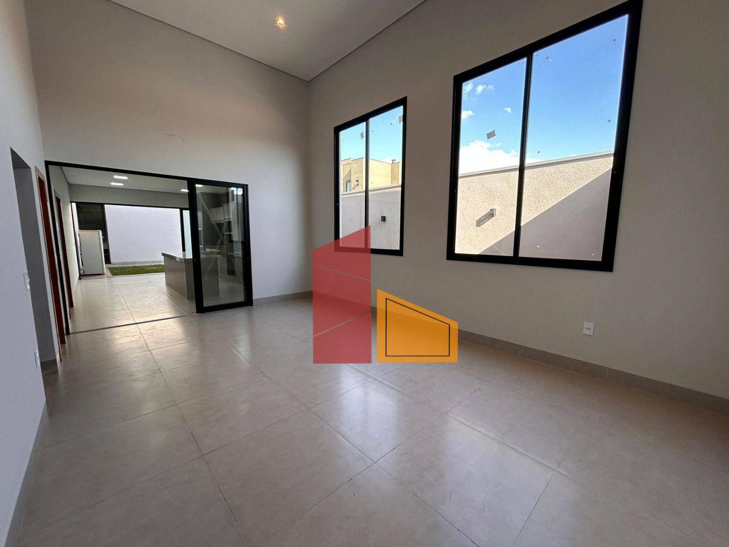 Casa de Condomínio à venda com 3 quartos, 180m² - Foto 3