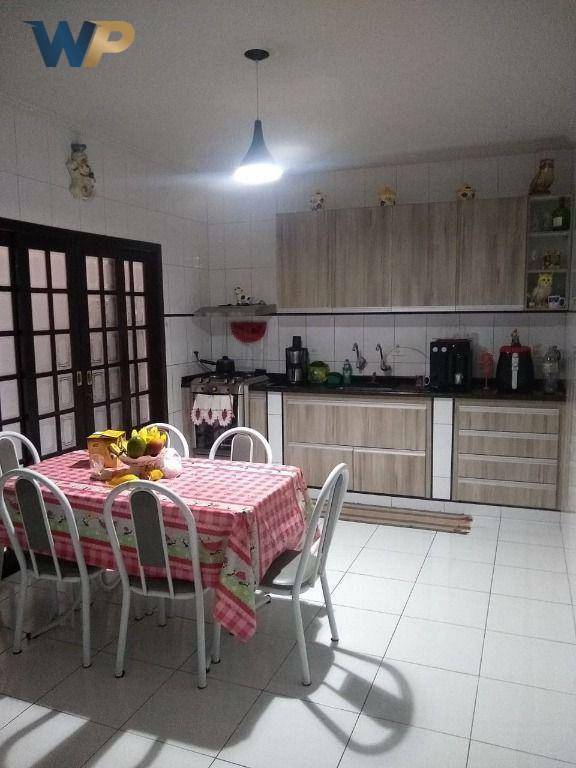 Sobrado à venda com 2 quartos, 182m² - Foto 8