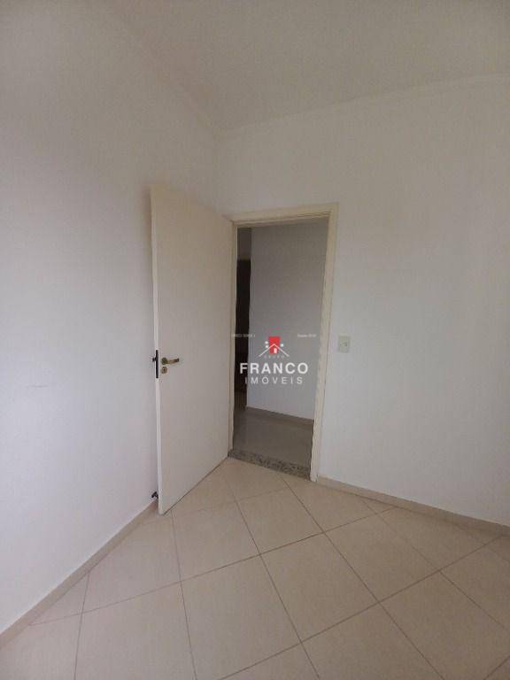 Apartamento para alugar com 3 quartos, 80m² - Foto 20