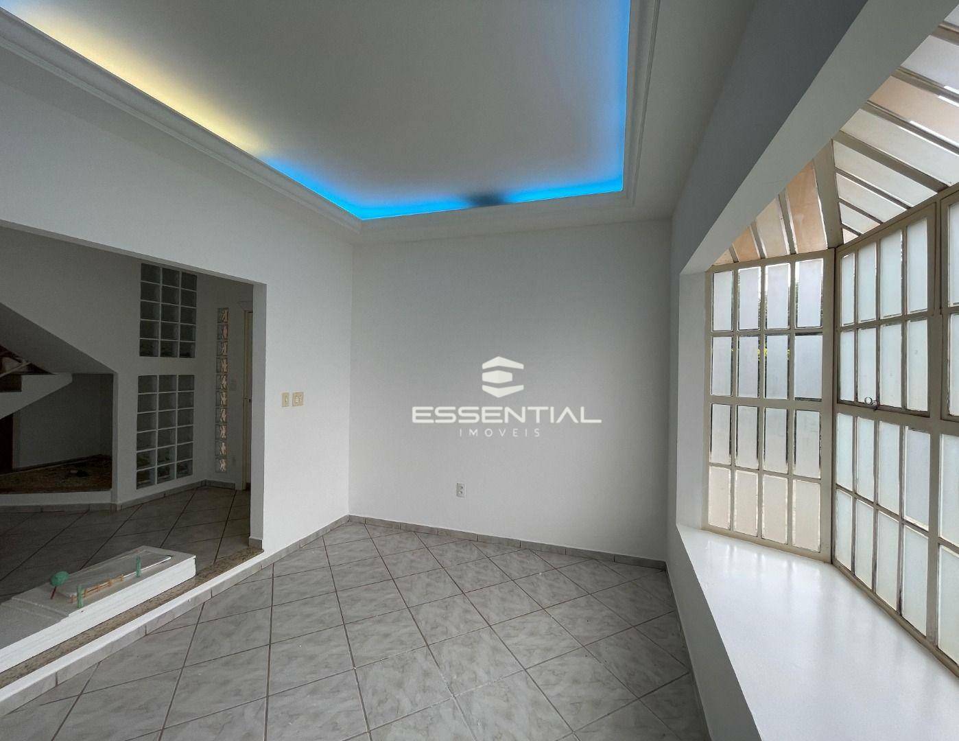 Sobrado para alugar com 3 quartos, 321m² - Foto 8