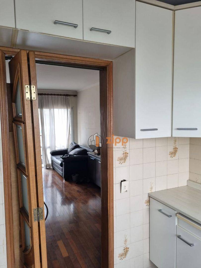 Apartamento para alugar com 3 quartos, 70m² - Foto 12