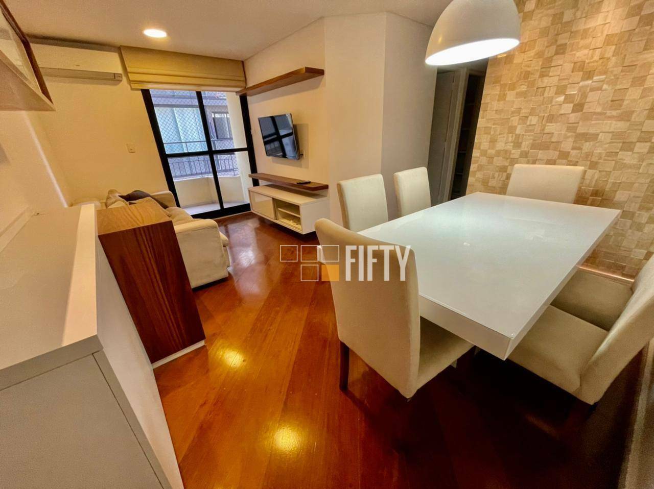 Apartamento à venda com 2 quartos, 77m² - Foto 1