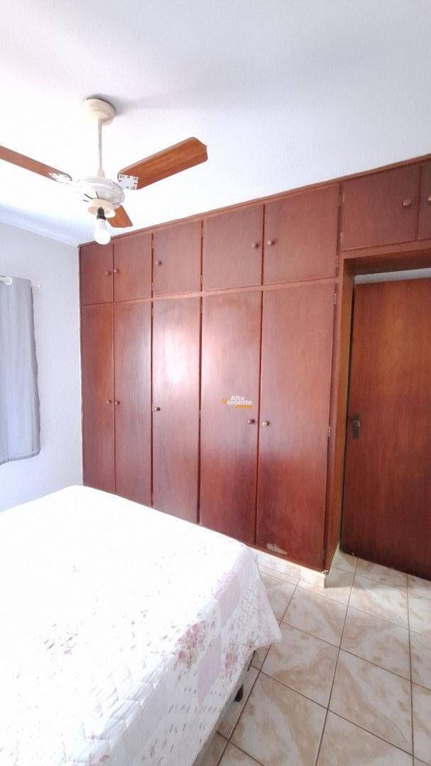 Sobrado à venda com 3 quartos, 230m² - Foto 9