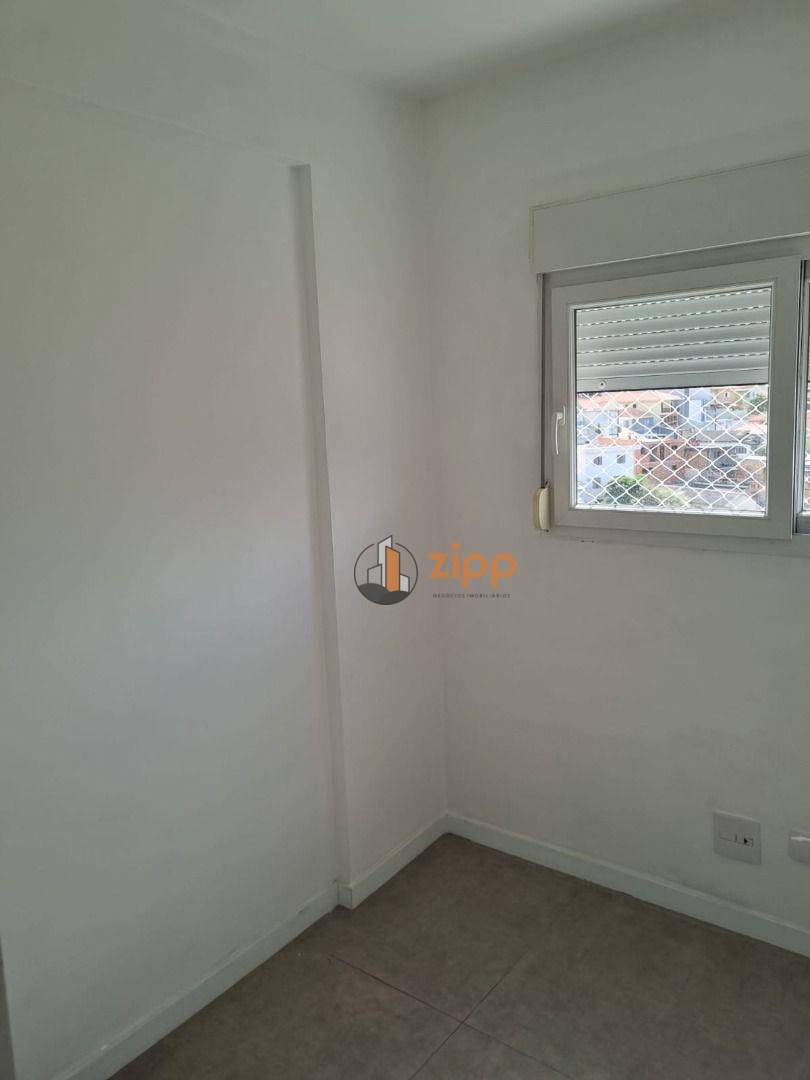 Apartamento para alugar com 2 quartos, 40m² - Foto 11