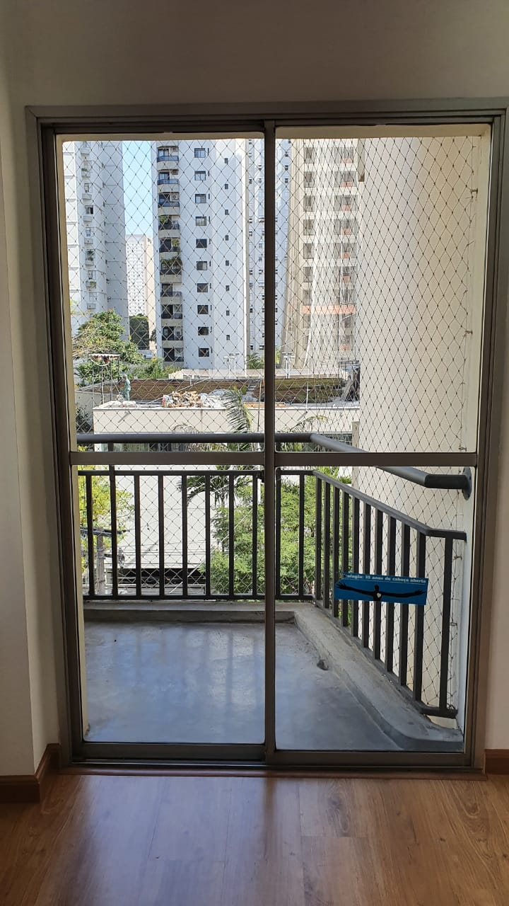 Apartamento à venda com 2 quartos, 77m² - Foto 3