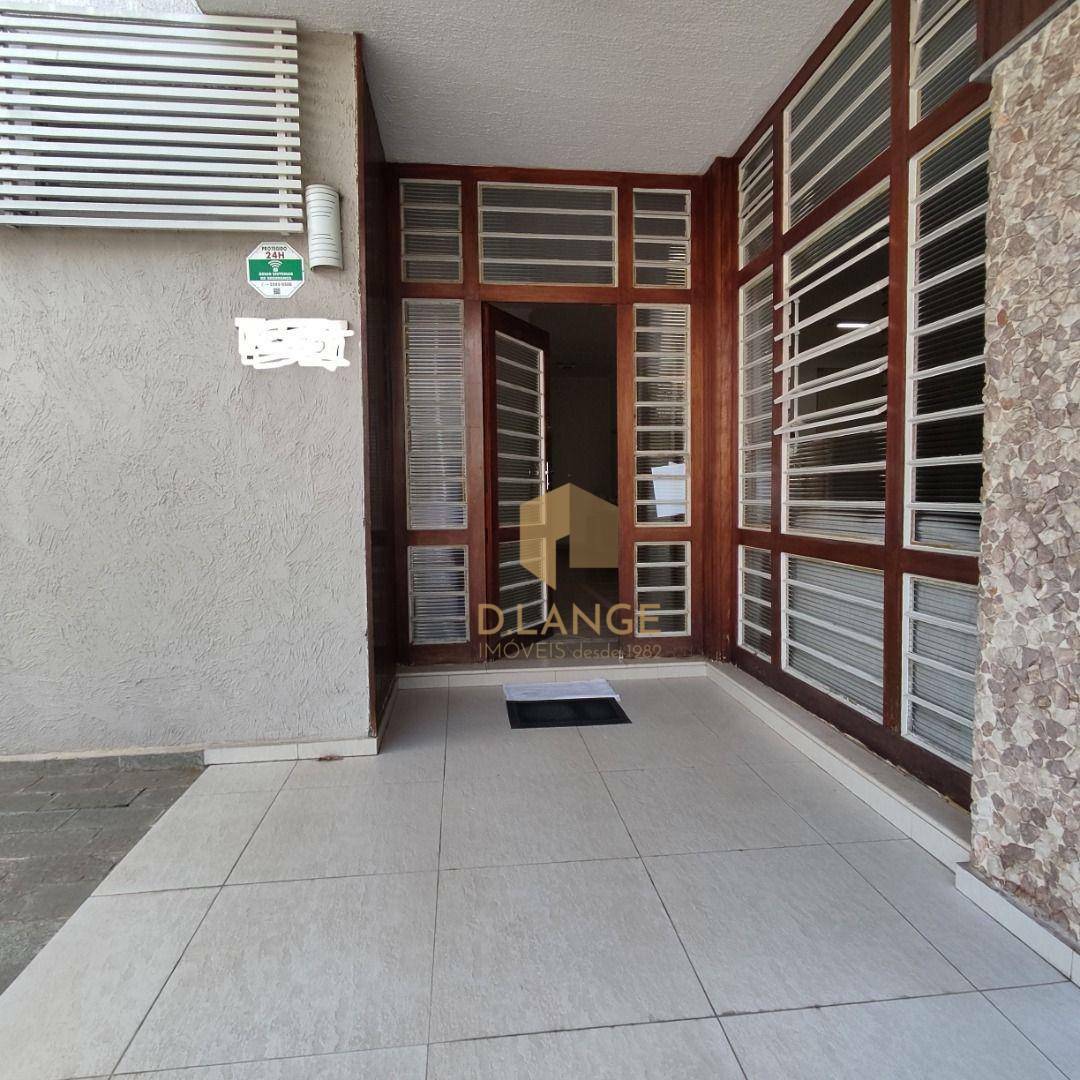 Casa para alugar com 4 quartos, 352m² - Foto 2