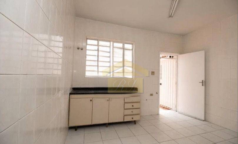 Casa à venda com 3 quartos, 220m² - Foto 9